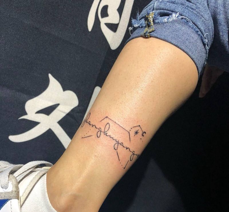 情侣纹身纹身图片_脚部小清新情侣纹身图案