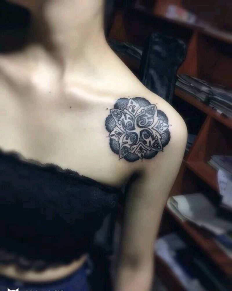 曼陀罗纹身图片