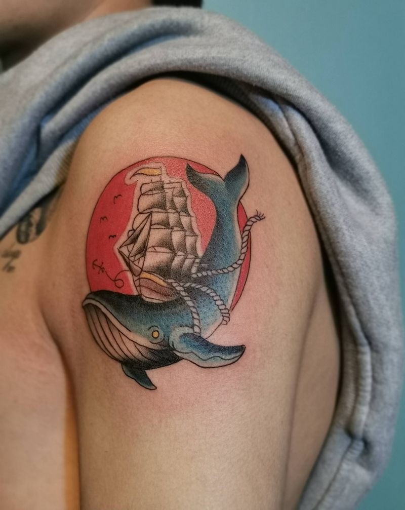 鲸纹身图片_手部New School纹身图案