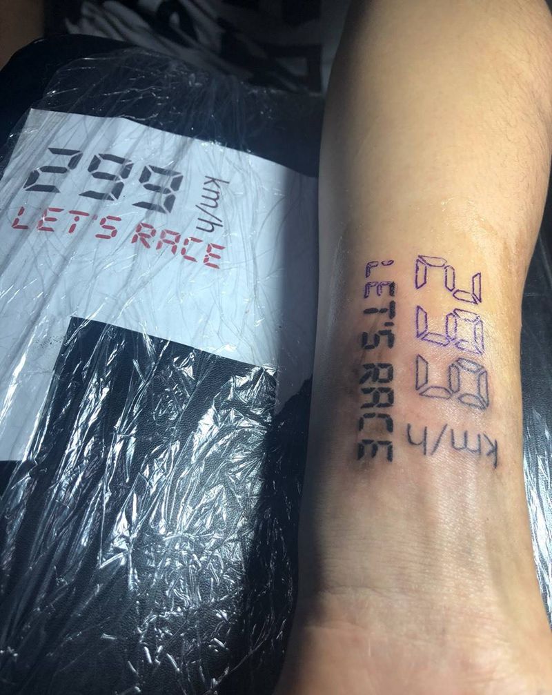 299纹身图片_手部几何纹身图案