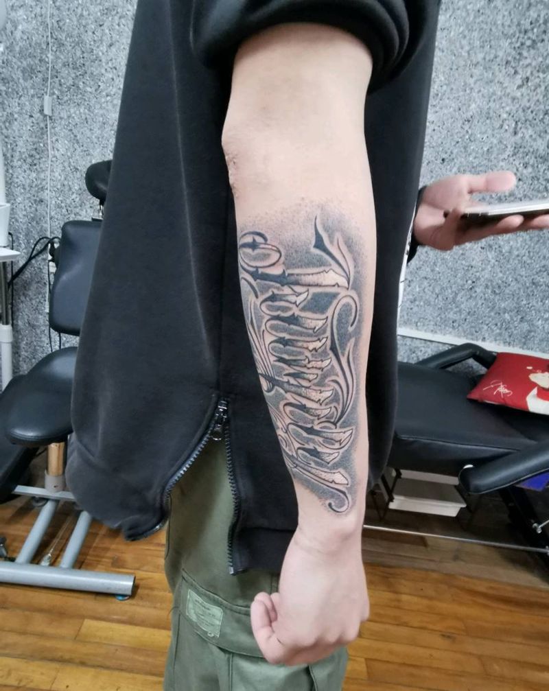 family纹身图片_手臂纹身图案