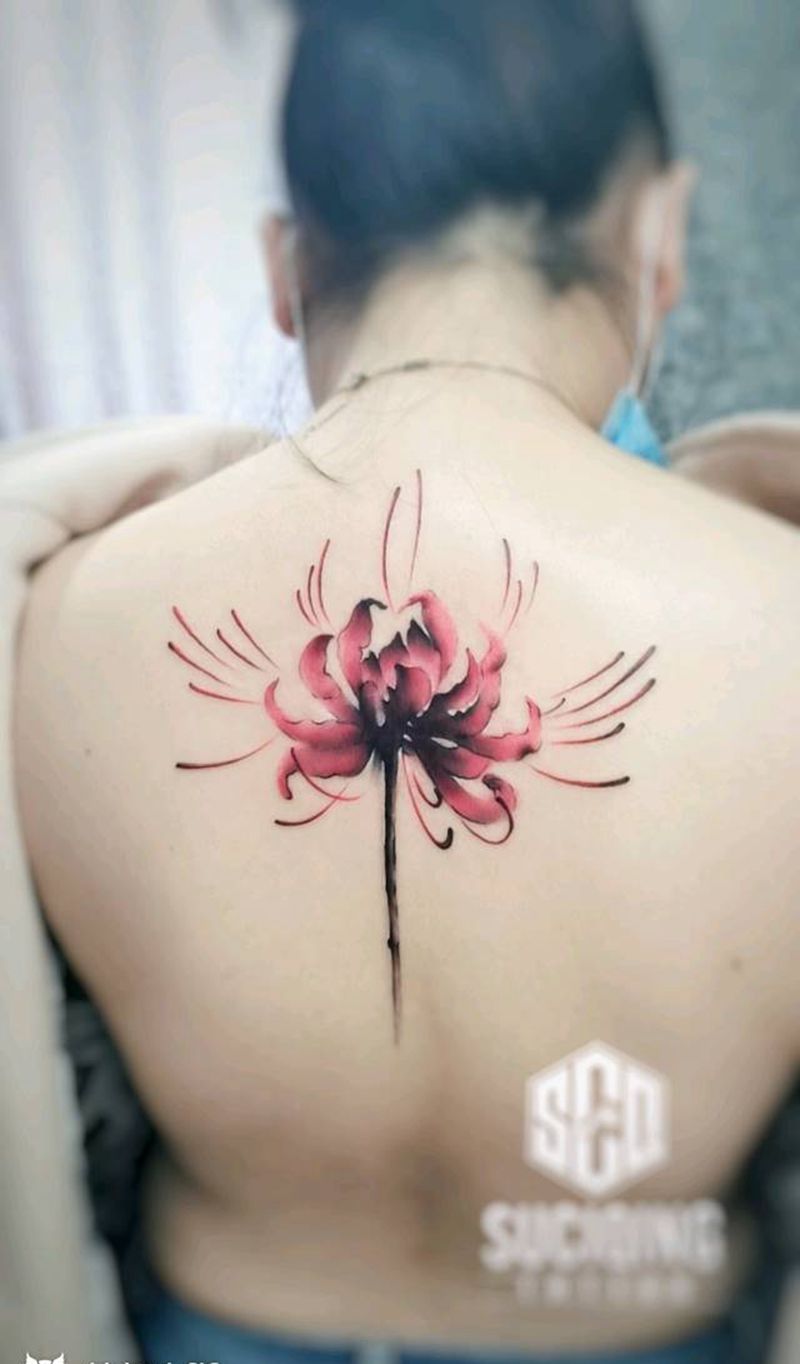 曼珠沙华彼岸花纹身图片_背部胸部水彩纹身图案