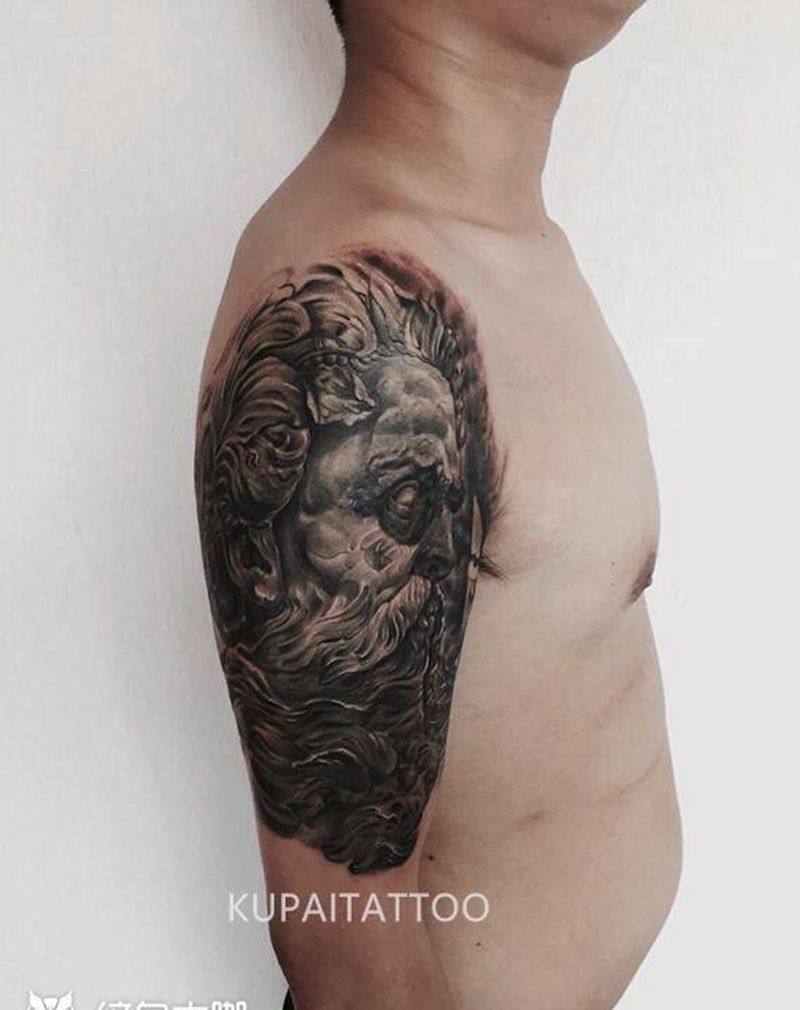 欧美写实花臂未完 这次做的是背景 两个主题已完全恢复好纹身图片