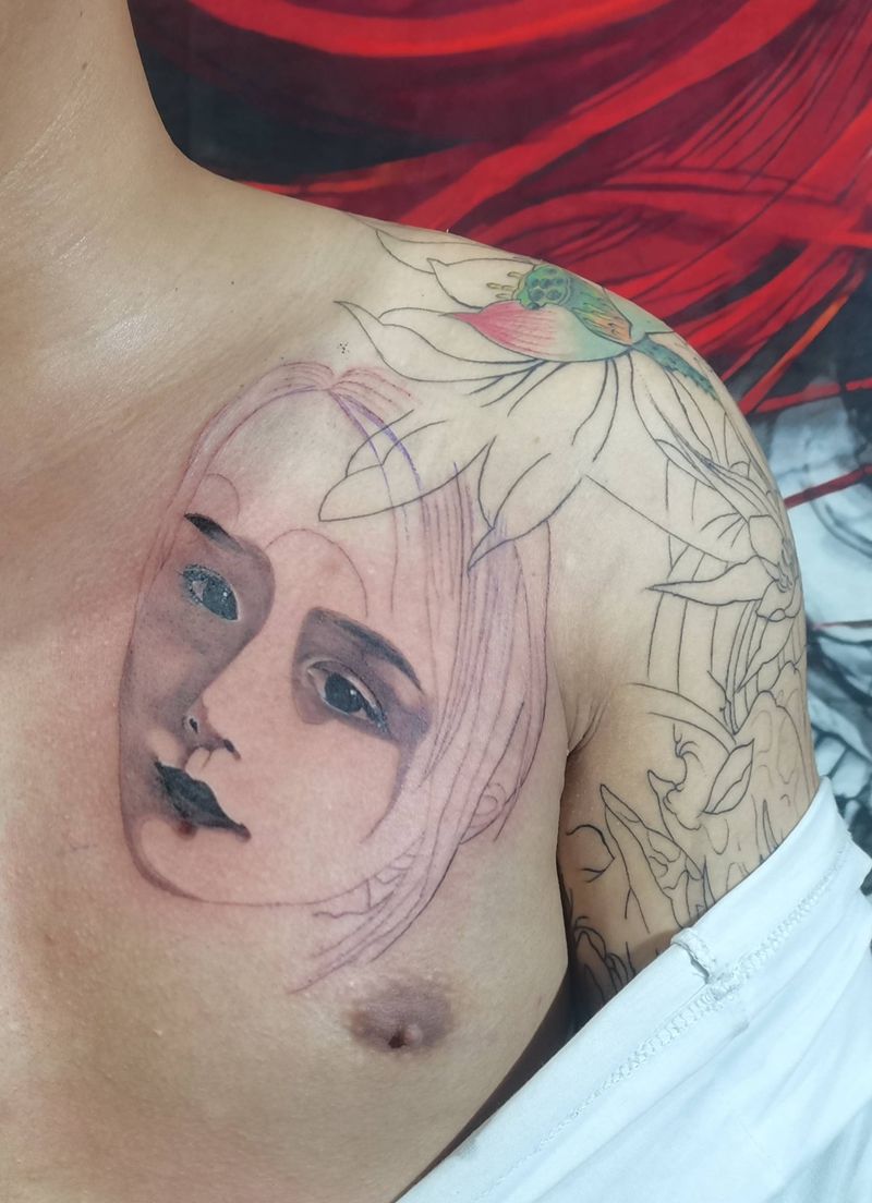 人物纹身图片_胸部欧美写实纹身图案