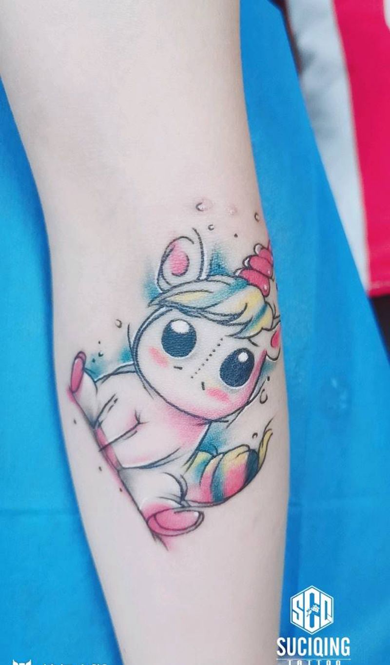 独角兽纹身图片_手臂手部New SchoolOld School纹身图案