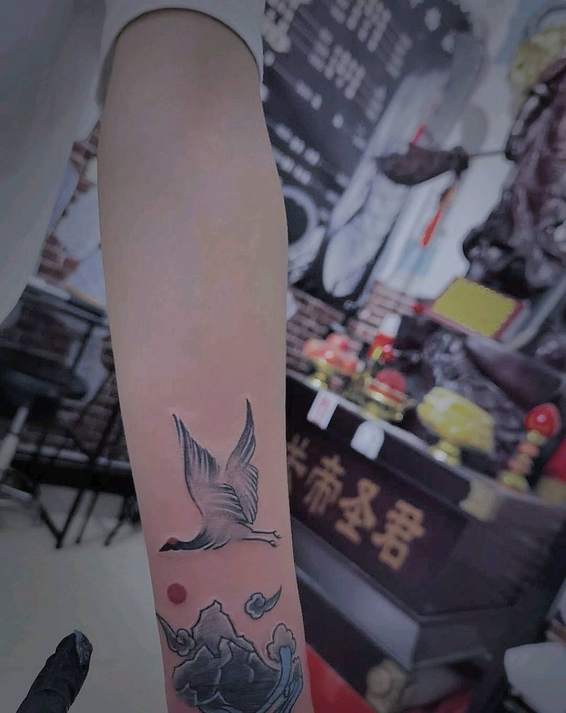 仙鹤纹身图片_手臂水彩纹身图案