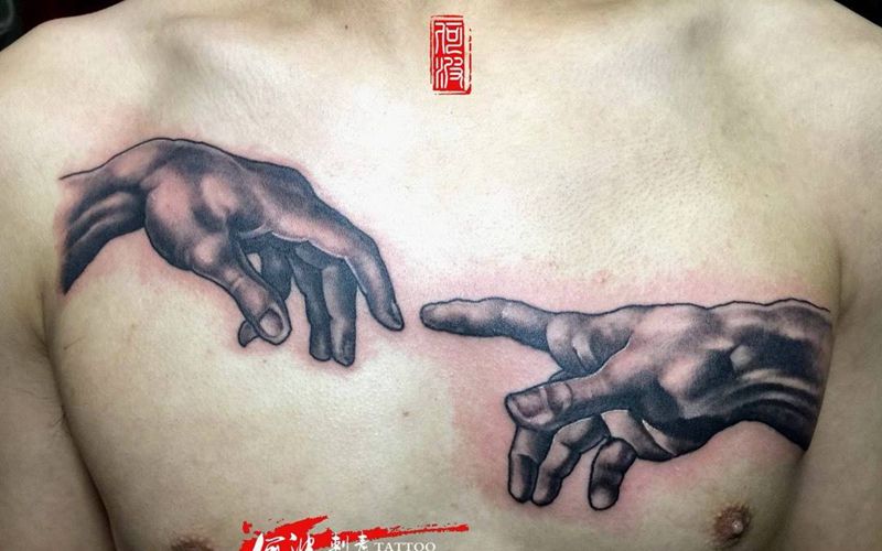 胸部个性纹身纹身图片