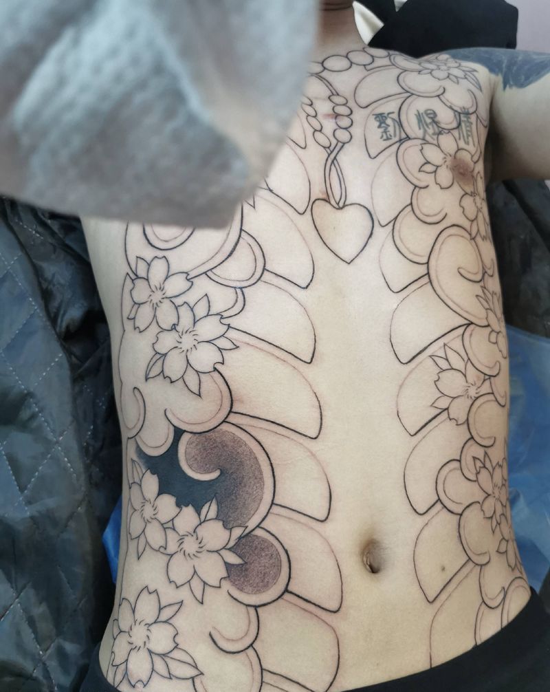 开衫纹身图片_腹部老传统日式纹身图案
