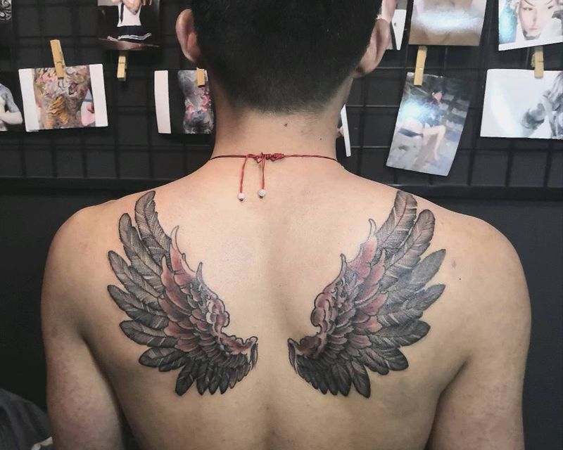 翅膀咯纹身图片