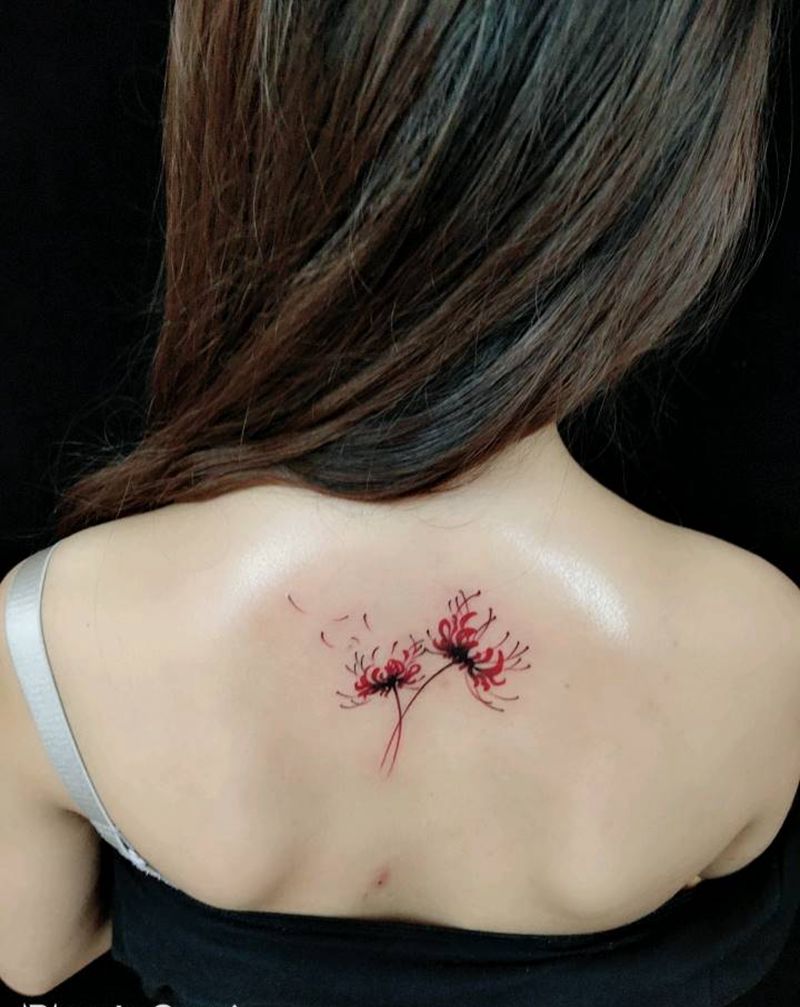 彼岸花纹身图片_背部老传统纹身图案