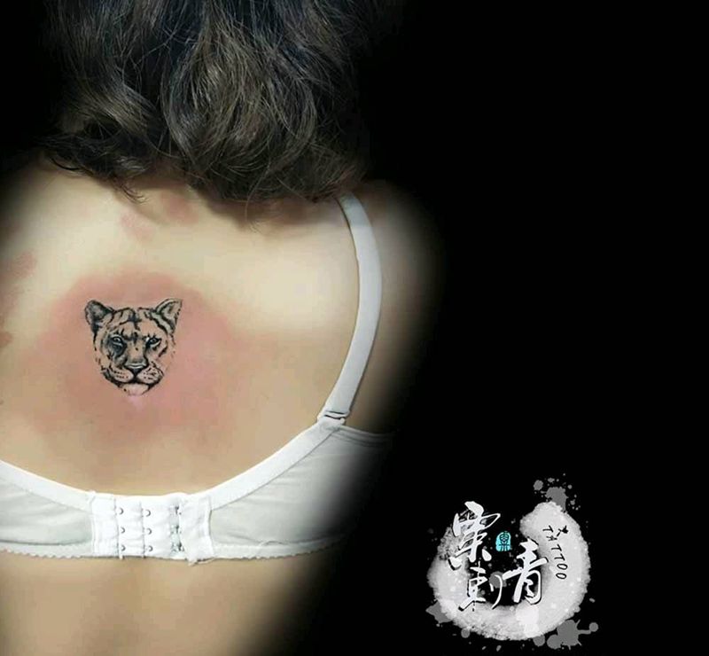 虎头纹身图片