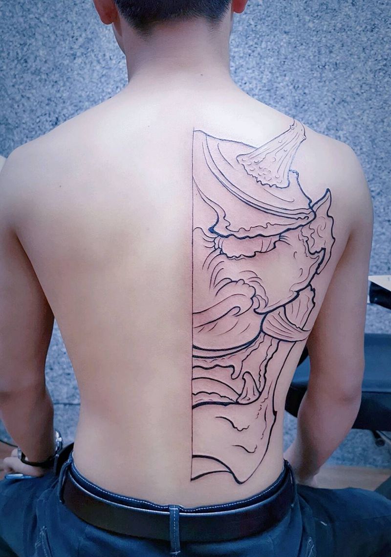 班诺纹身图片_背部腰部老传统新传统纹身图案