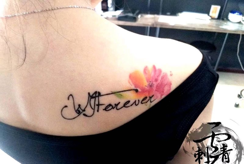 水彩花，回复后纹身图片_小清新纹身图案