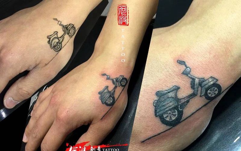 遮盖：从笑脸到小绵羊的变迁纹身图片