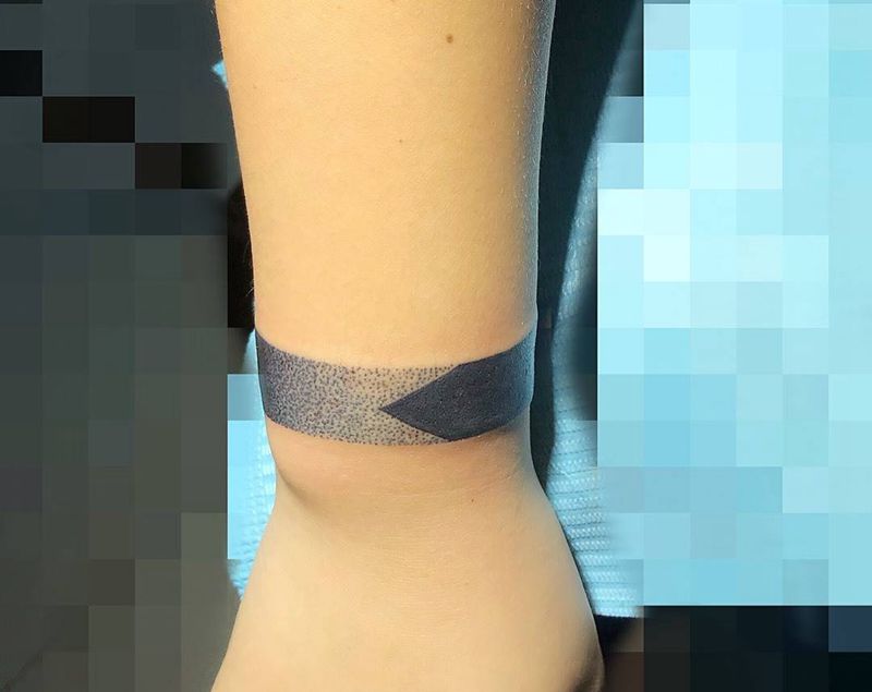 手环纹身图片_成品手部清新几何原创纹身图案