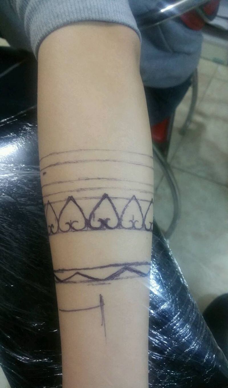 玛雅臂环纹身图片