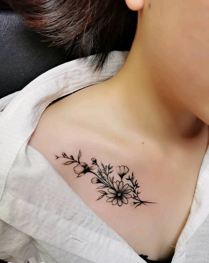 花草纹身图片_胸部肩部新传统老传统纹身图案