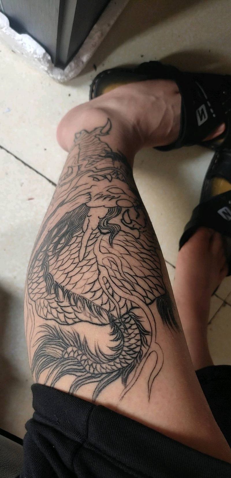 ？纹身图片_腿部纹身图案