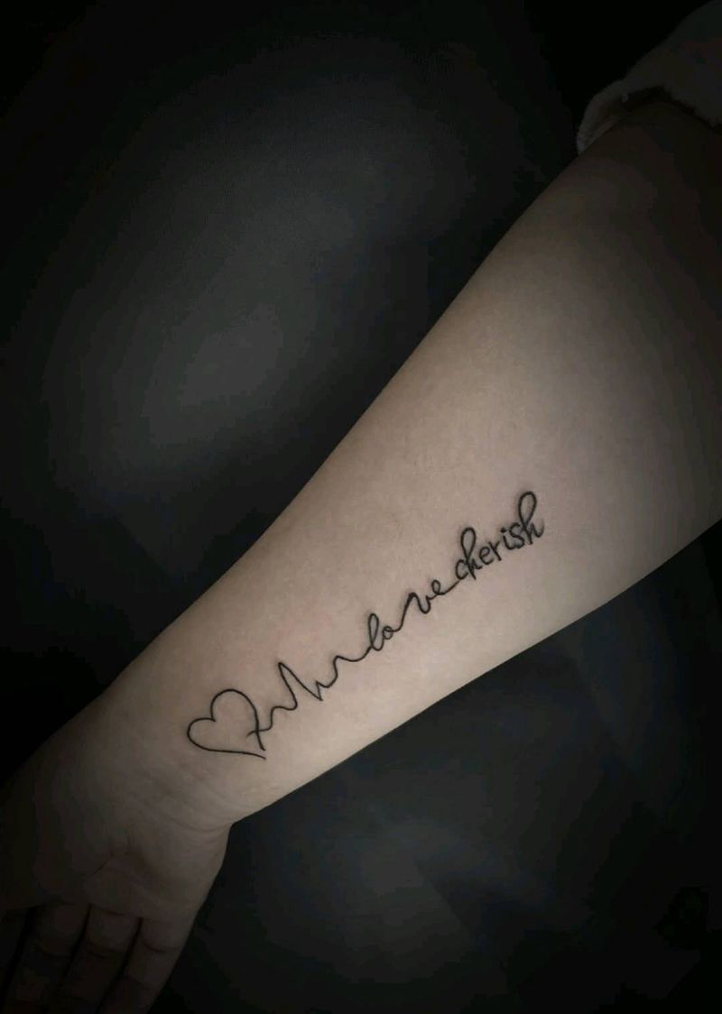 英文字母纹身图片_手部手臂纹身图案