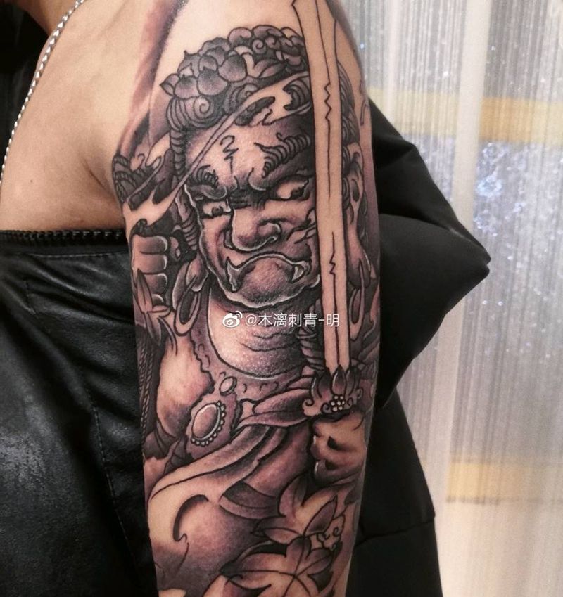 不动冥王纹身图片_手臂新传统不动冥王纹身图案