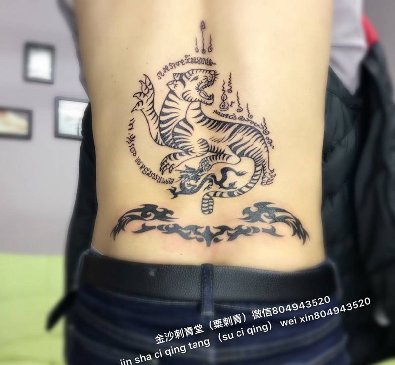 安吉丽娜朱莉同款纹身图片_成品腰部习俗原创纹身图案