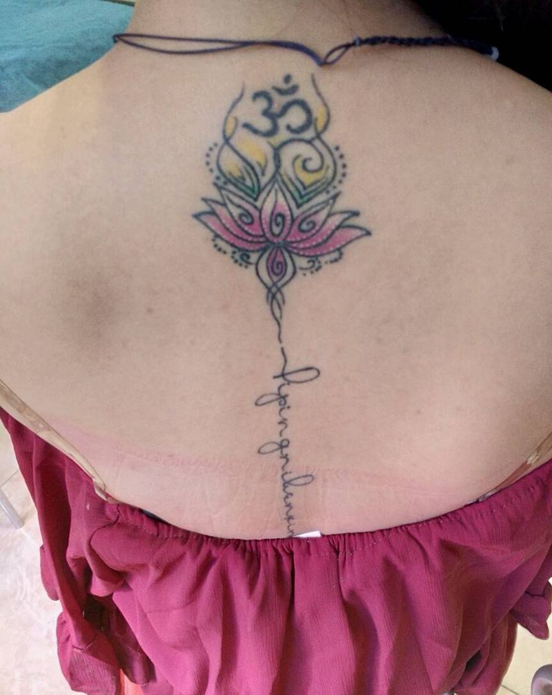 异莲花纹身图片