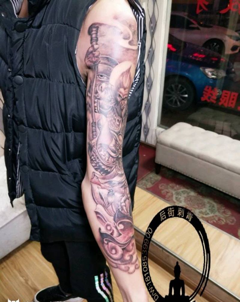 斗战胜佛纹身图片