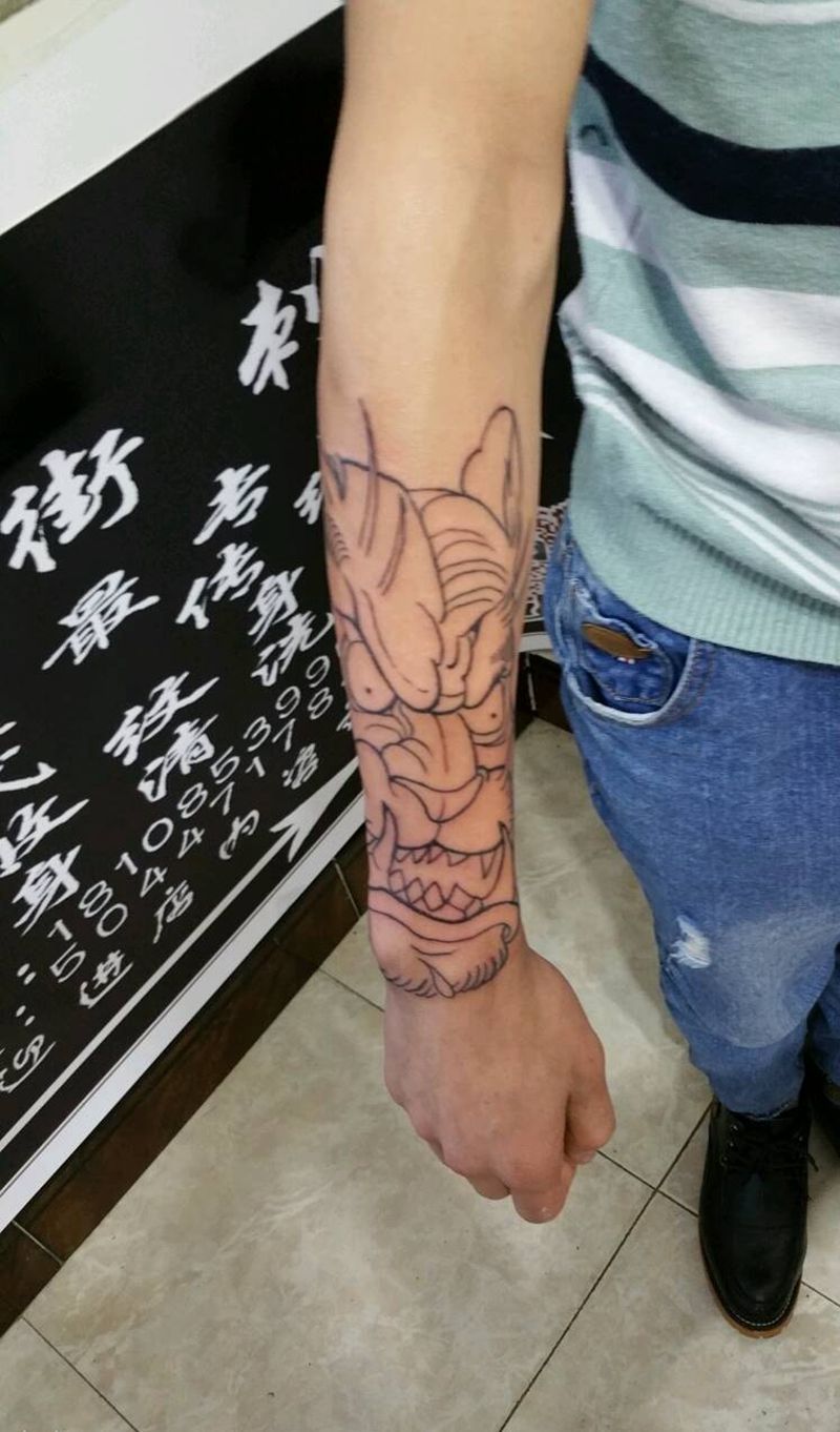 schoool包豹头纹身图片