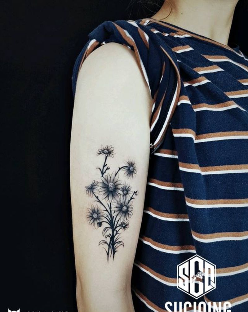 雏菊纹身图片_手部手臂欧美写实新传统纹身图案