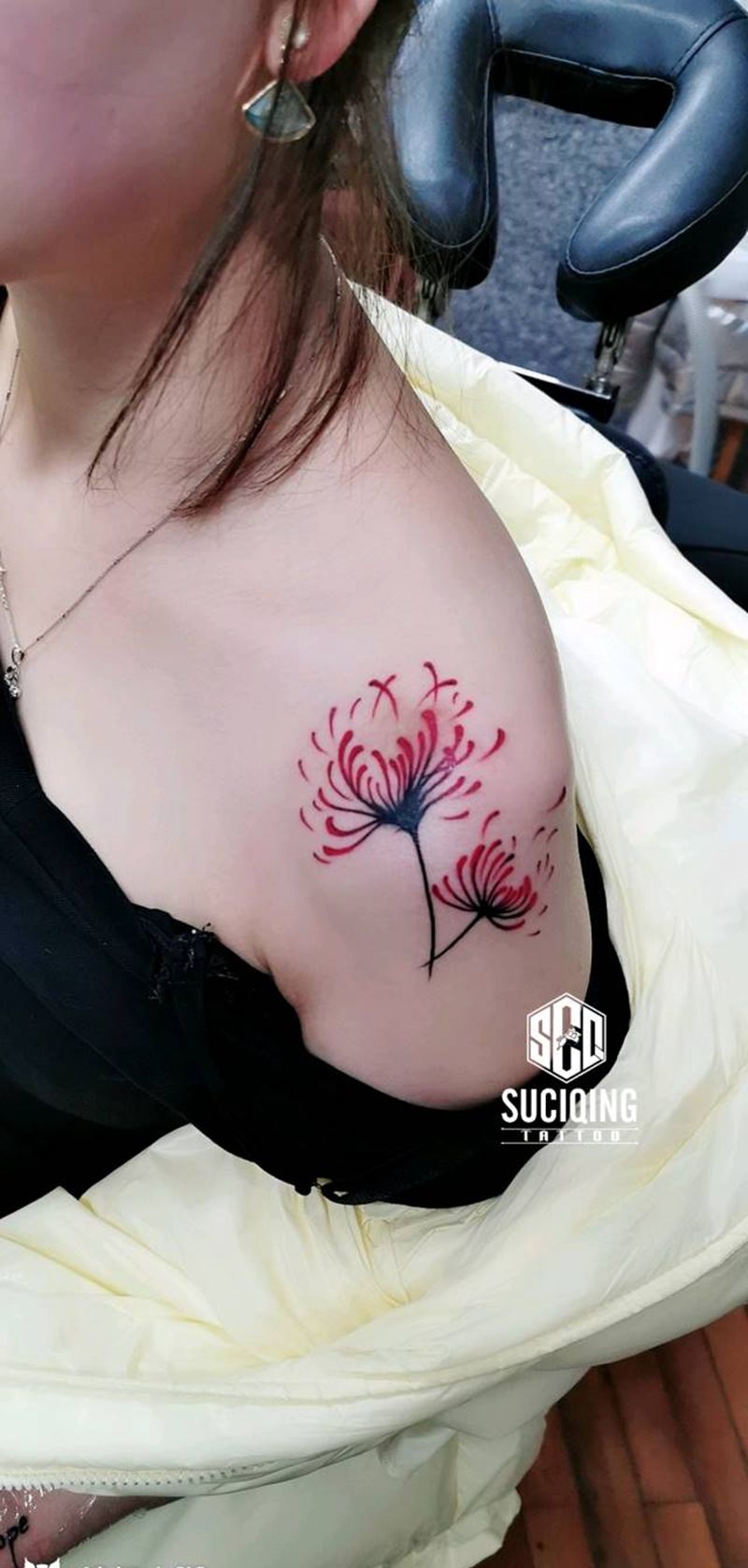 曼珠沙华 彼岸花纹身图片_手臂背部新传统水彩纹身图案