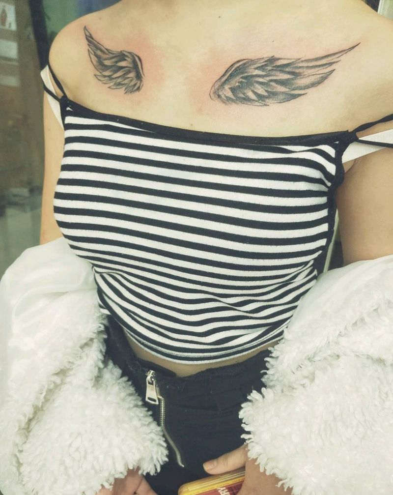 翅膀纹身图片_肩部纹身图案