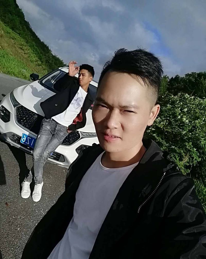 出来晒太阳纹身图片_欧美写实纹身图案