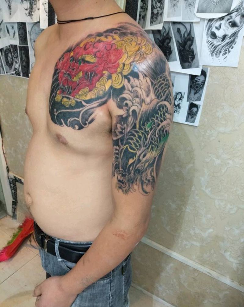 半甲纹身图片_胸部手臂新传统纹身图案