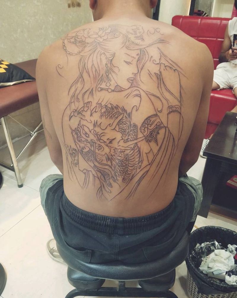 艺妓纹身图片_背部新传统纹身图案