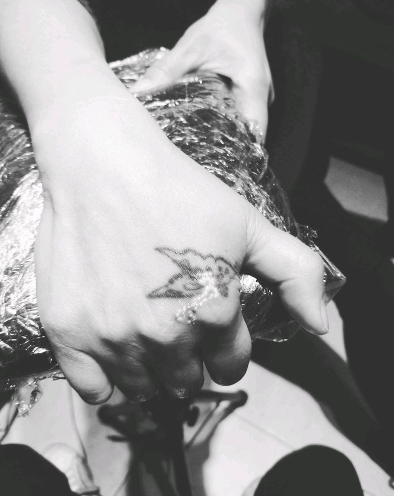 洗纹身纹身图片_手部纹身图案