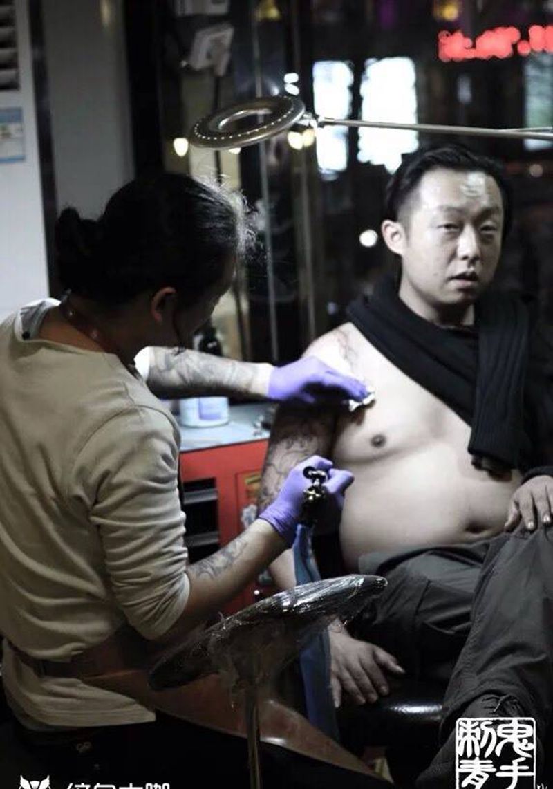 我心目中最帅的男人纹身图片_鬼手纹身图案