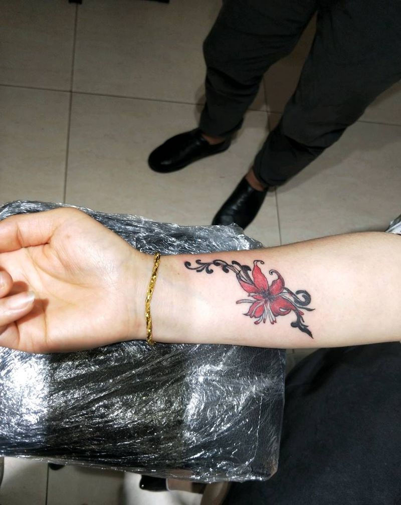 喇叭花纹身图片_手臂纹身图案