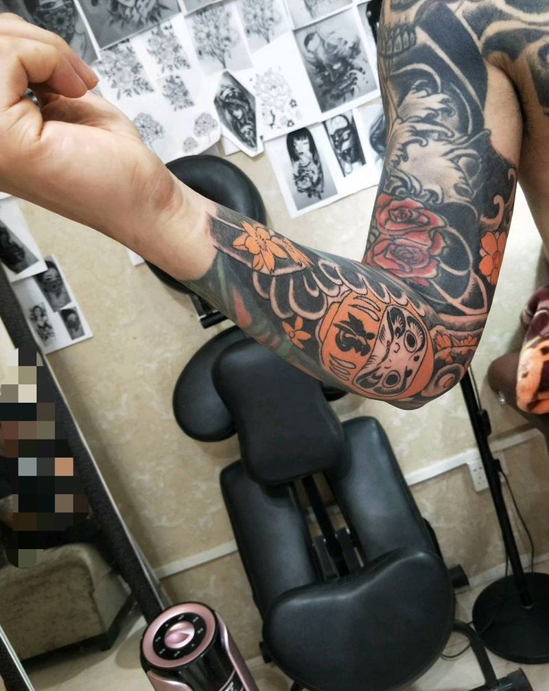 日系花臂  半臂接全臂纹身图片_手臂手部老传统纹身图案