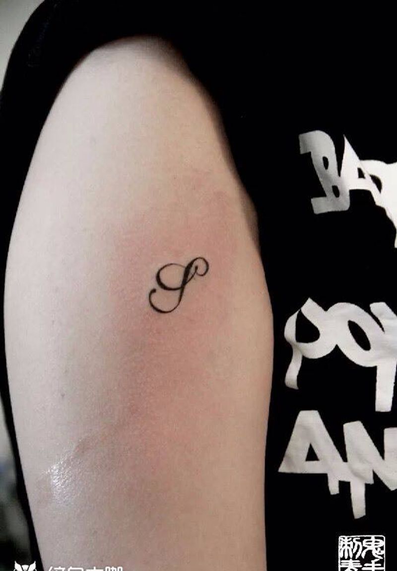 昆明鬼手纹身小鬼店作品欣赏纹身图片_成品胸部腰部腹部臀部清新欧美写实传统原创纹身图案