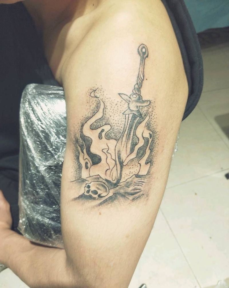 刀纹身图片_手臂点刺新传统纹身图案