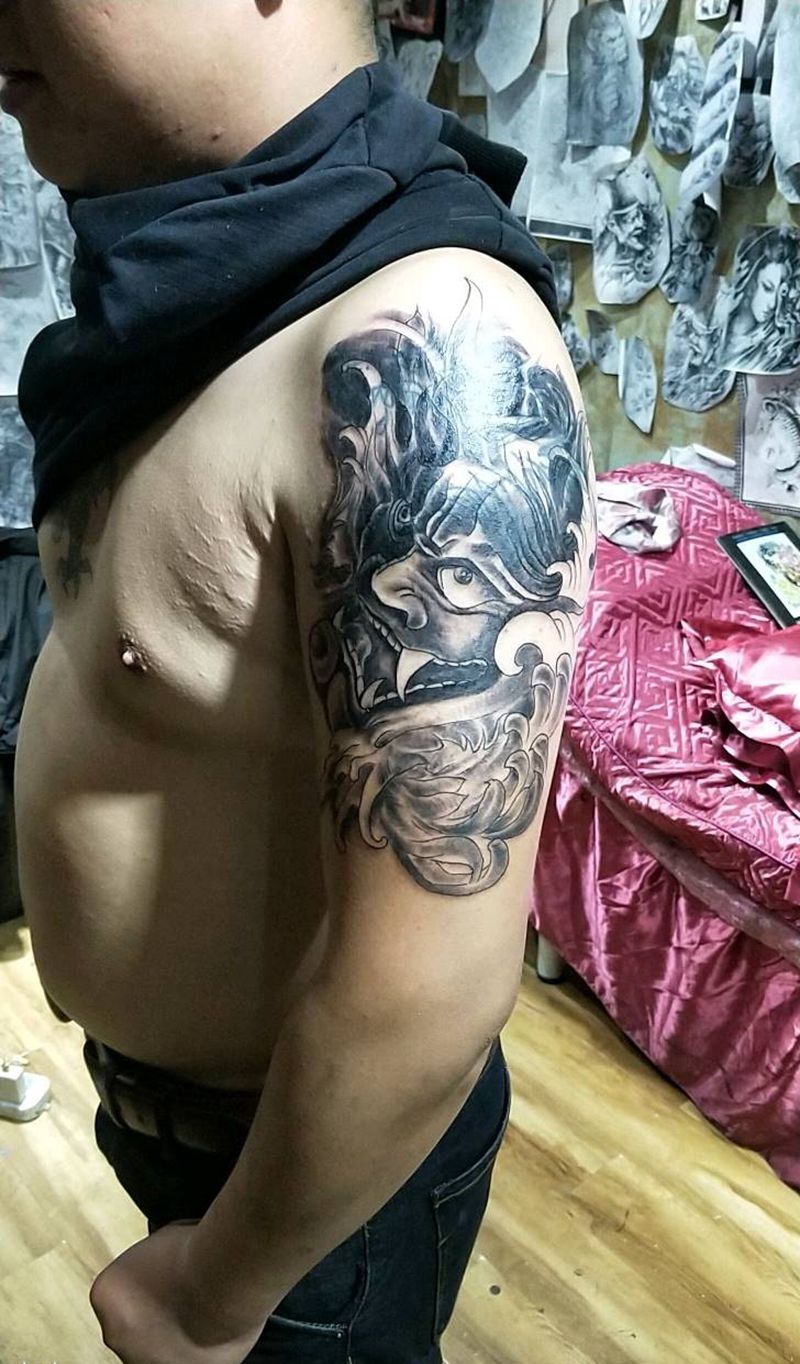 遮盖 狼头纹身图片_手部纹身图案