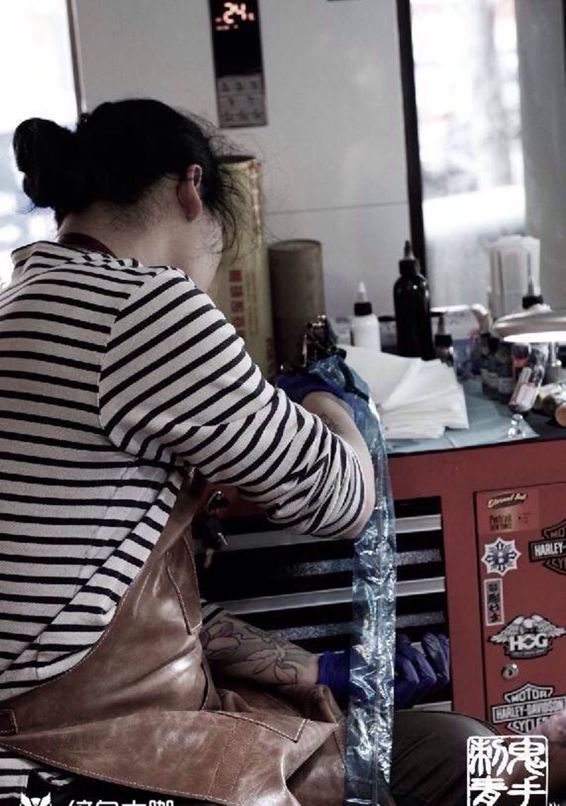 昆明鬼手纹身小鬼店纹身图片