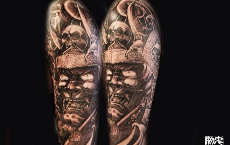 大臂鬼武士纹身图片