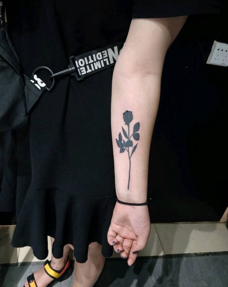 花纹身图片_手部老传统纹身图案