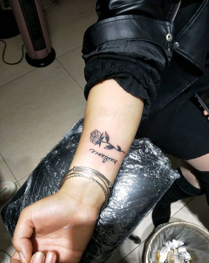 花纹身图片_手臂纹身图案