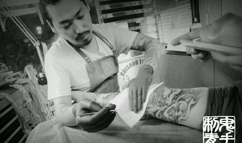 小鬼师傅纹身图片_昆明纹身图案