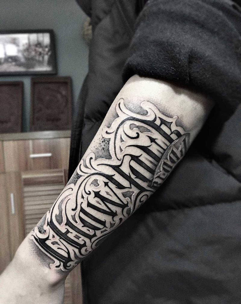 花体字纹身图片_手部手臂纹身图案