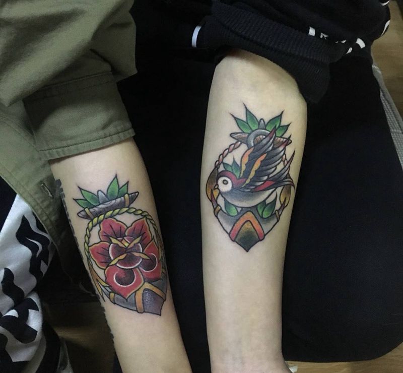 姐妹图纹身图片_手臂成品欧美纹身图案