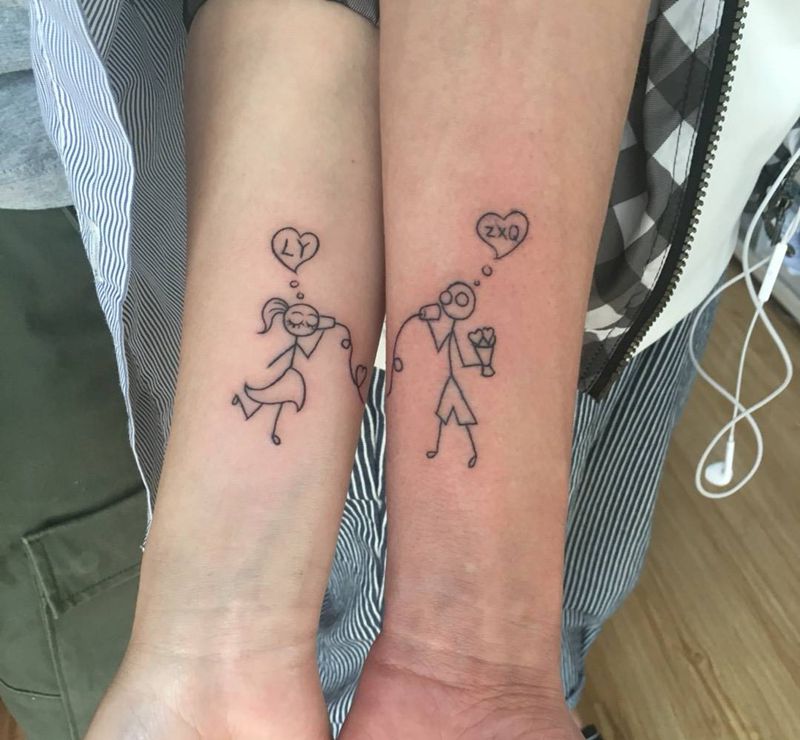 情侣小图纹身图片_成品清新人物纹身图案