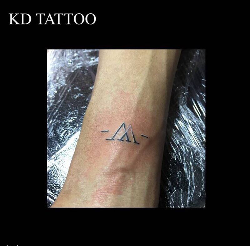 m纹身图片_手臂小图清新纹身图案